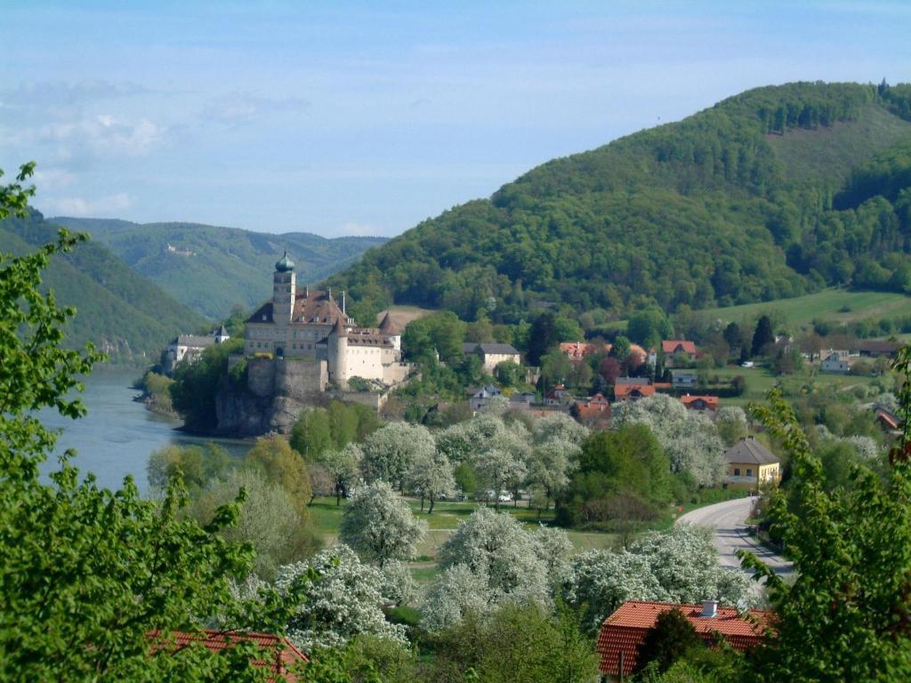 Gasthof-Camping Stumpfer 호텔 Schönbühel an der Donau 외부 사진