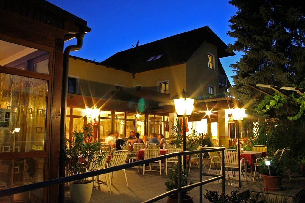Gasthof-Camping Stumpfer 호텔 Schönbühel an der Donau 외부 사진