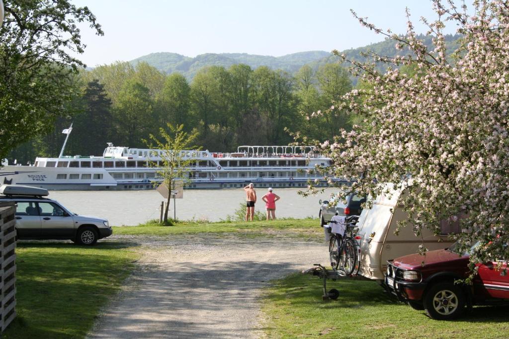 Gasthof-Camping Stumpfer 호텔 Schönbühel an der Donau 외부 사진